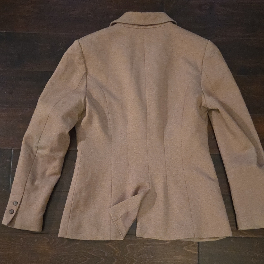 H&M Women's Tan Blazer - Picture 9 of 11